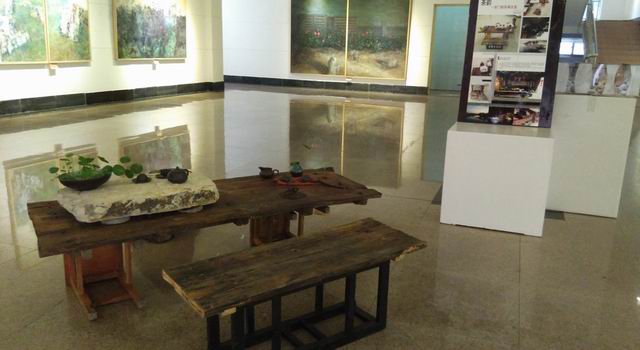 伟德国际1946源于英国举行展示设计课程习作展