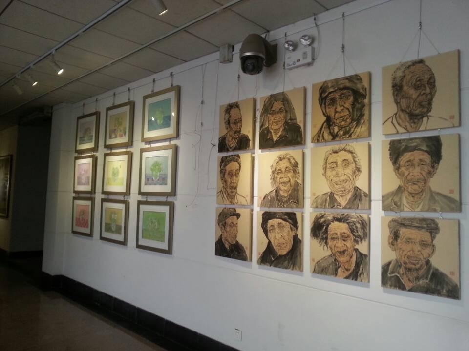 伟德国际1946源于英国美术学专业（国画方向）2014届毕业生作品展开幕。