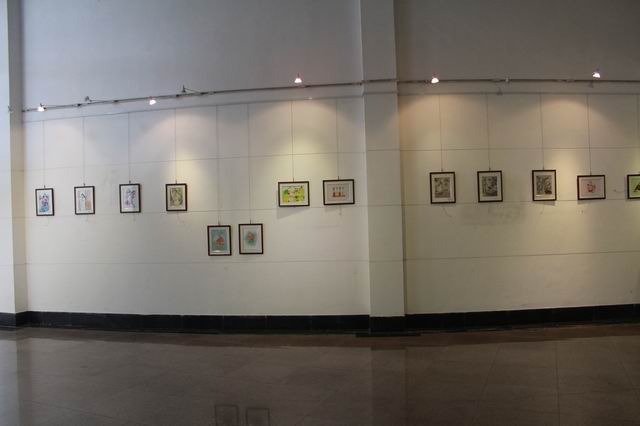 伟德国际1946源于英国举办漫画与素描头像作品展